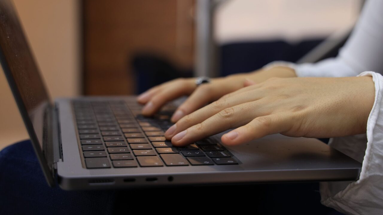 AI dance video prompts: how to write one that works